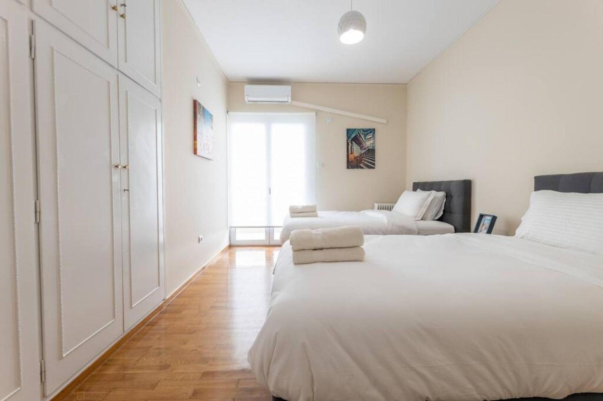 Amfitritis Family Lux Apartment At Palaio Faliro Athens Luaran gambar
