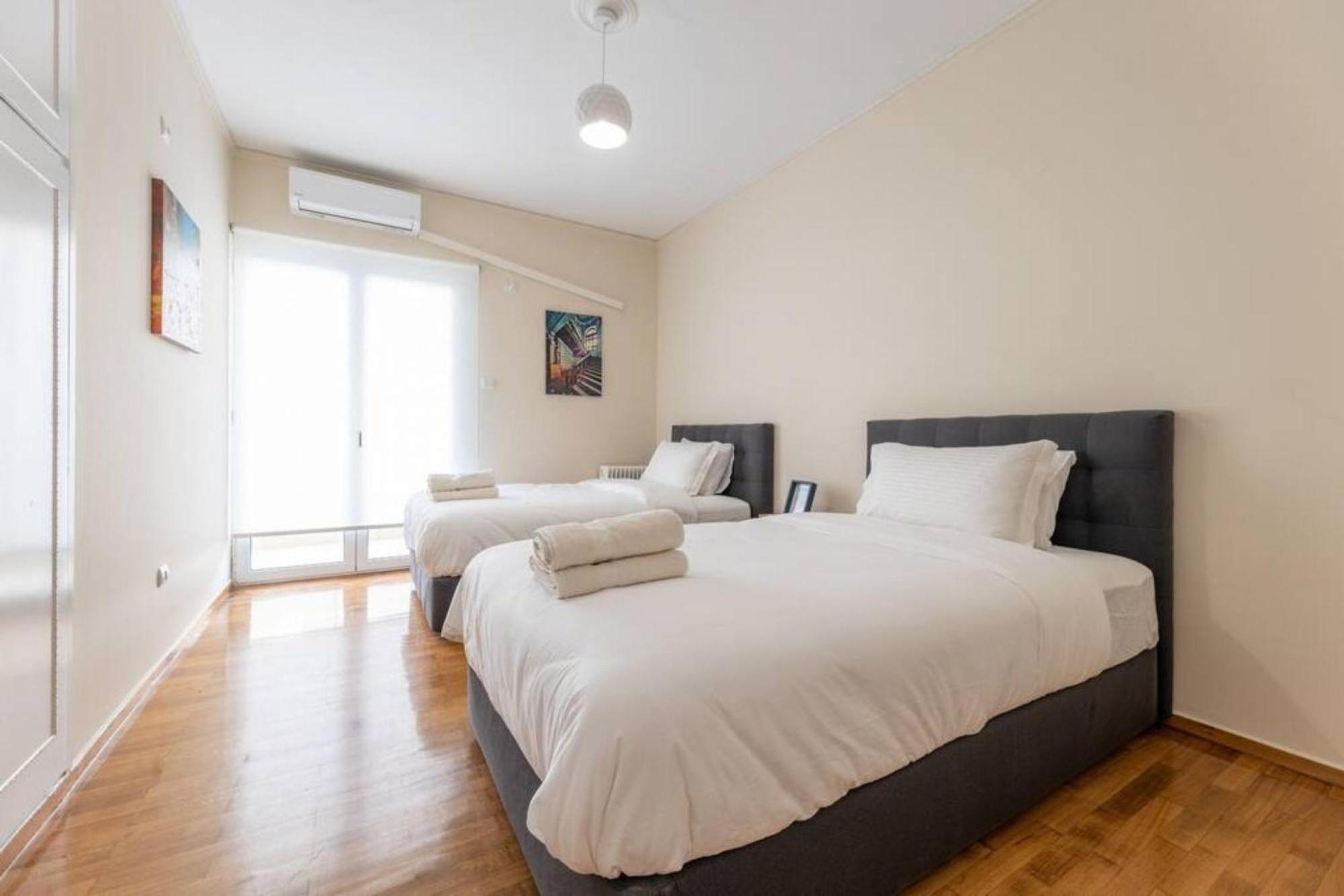Amfitritis Family Lux Apartment At Palaio Faliro Athens Luaran gambar